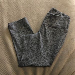 Old Navy Active Capri leggings
